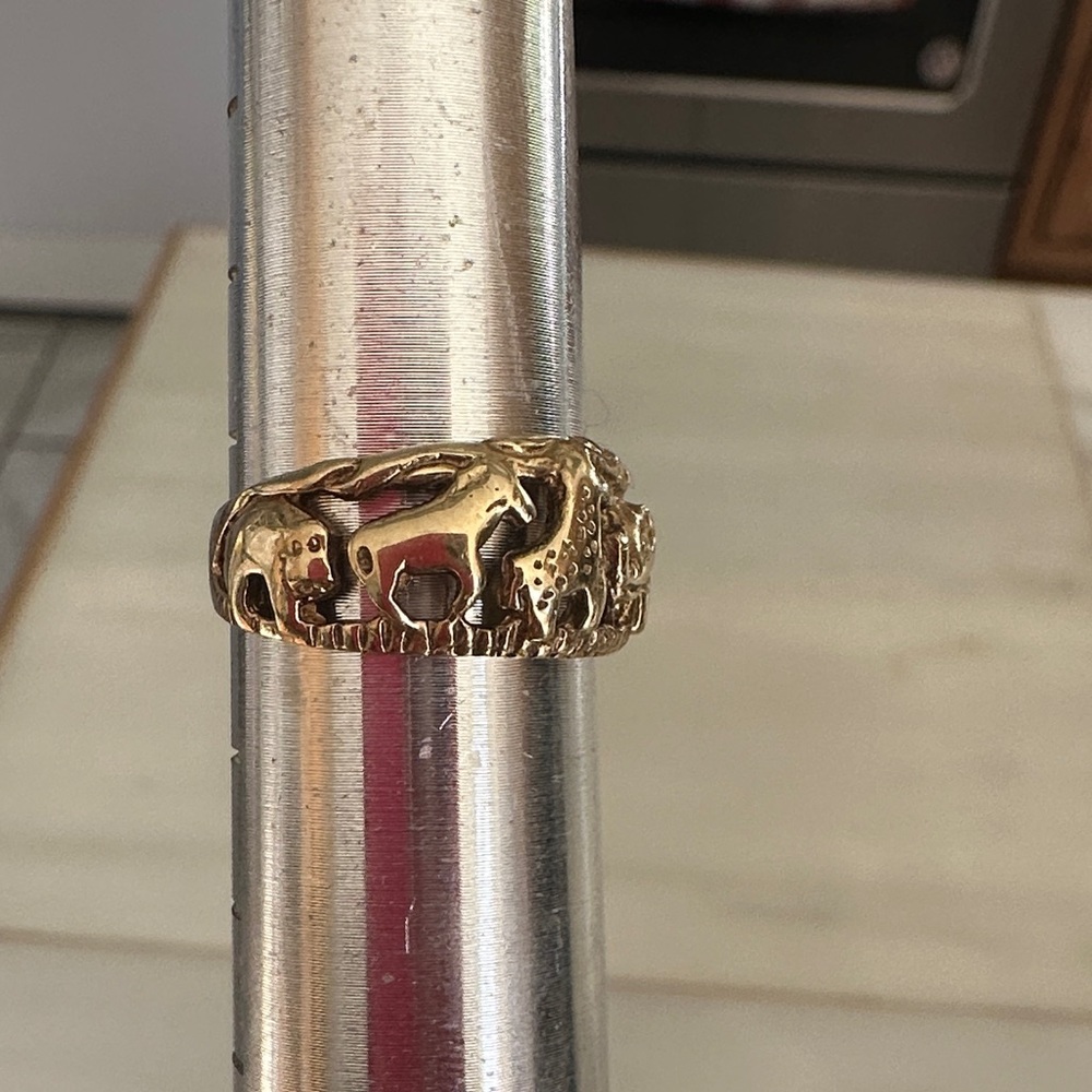 10k Gold Zoo Safari Animal Motif Domed Band Ring - size 6.75-7 - Picture 4 of 15